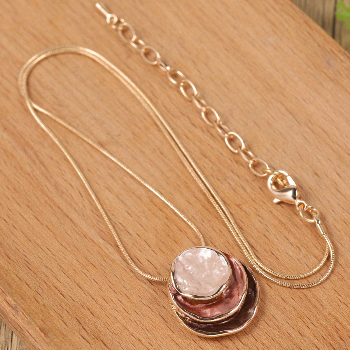 [1pc Elegant Blue Pendant] Elegant Blue Enamel 1pc Pendant Necklace | Zinc Alloy with Golden Accents, Twisted Rope Chain Design, Sophisticated Accessory for Formal or Casual Attire - Fluxy