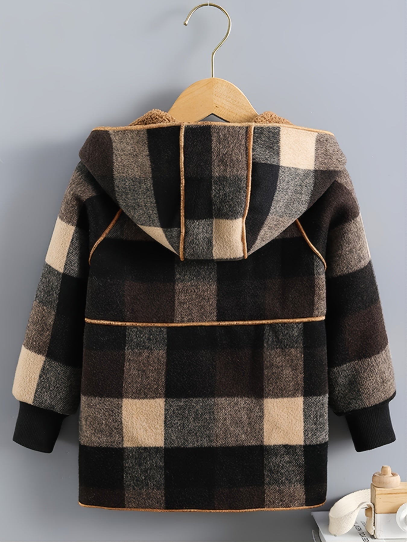 Boys' Cozy Fleece-Lined Plaid Jacket with Button Front, Pockets &amp; Hood - Long Sleeve Casual Winter Coat for Fall/Winter, Brown &amp; Black Checkered Pattern, Cozy Outerwear, Durable Outerwear