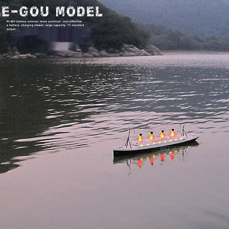 Titanic 81cm Large Remote-Controlled Ship Cruise Ship Speedboat, Water Toy Model, Racing Boat Ornament Electric Toy Boat Gift
