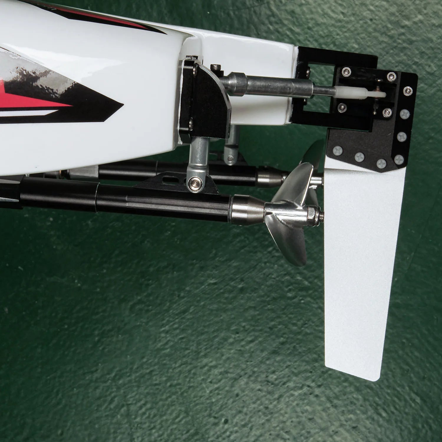 RC 135KM/H DTRC E33 High Speed Ship Fiber Glass Radio Control Racing Boats Model Metal Hardware 4082 Brushless Motor 180A