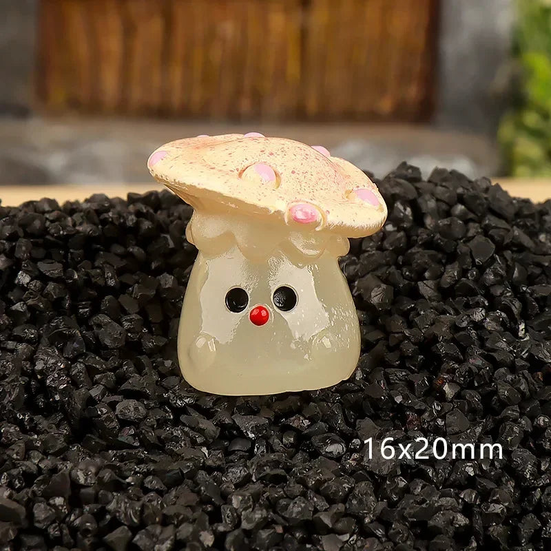 6PCS Miniatures Cartoon Mushrooms Fairy Garden Decoration Luminous Mini Cute Mushroom Moss Micro Landscape Accessories