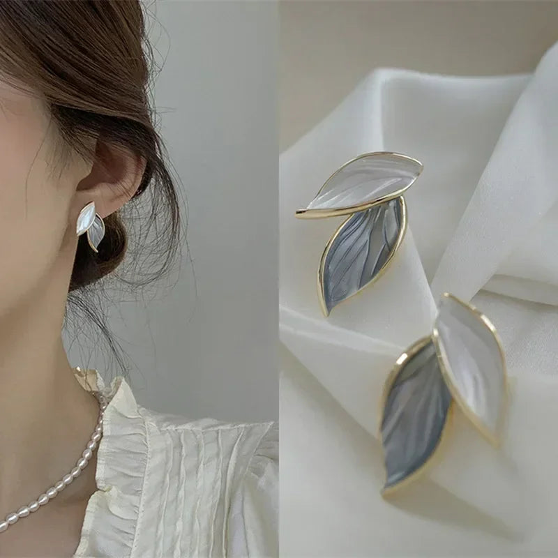 LATS New Korean Arrival Metal Trendy Fresh Lovely Sweet Gray Leaf Stud Earrings for Women 2024 Fashion Jewelry Gifts