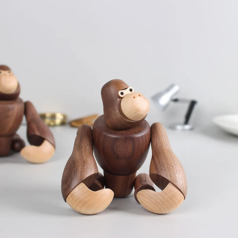 Walnut wood Gorilla Room decor statue Cartoon wooden artwork Carving Model For Home Office Decoration craft Modern cute figurine