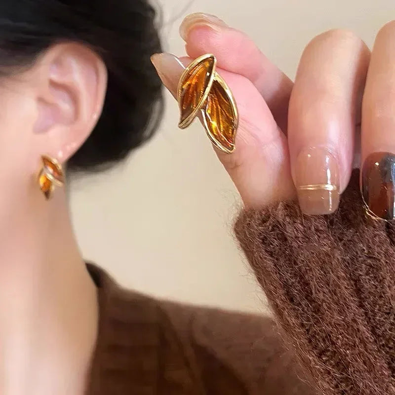LATS New Korean Arrival Metal Trendy Fresh Lovely Sweet Gray Leaf Stud Earrings for Women 2024 Fashion Jewelry Gifts