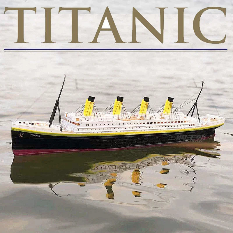 Titanic 81cm Large Remote-Controlled Ship Cruise Ship Speedboat, Water Toy Model, Racing Boat Ornament Electric Toy Boat Gift