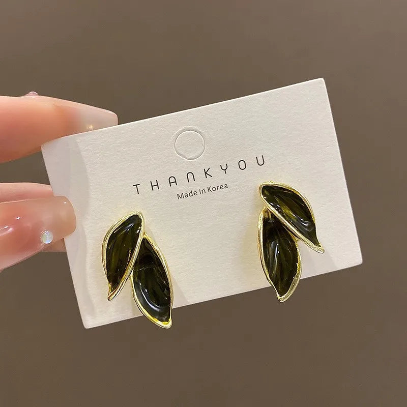 LATS New Korean Arrival Metal Trendy Fresh Lovely Sweet Gray Leaf Stud Earrings for Women 2024 Fashion Jewelry Gifts