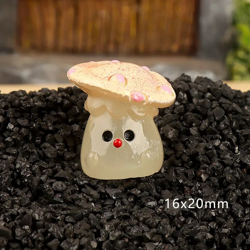6PCS Miniatures Cartoon Mushrooms Fairy Garden Decoration Luminous Mini Cute Mushroom Moss Micro Landscape Accessories
