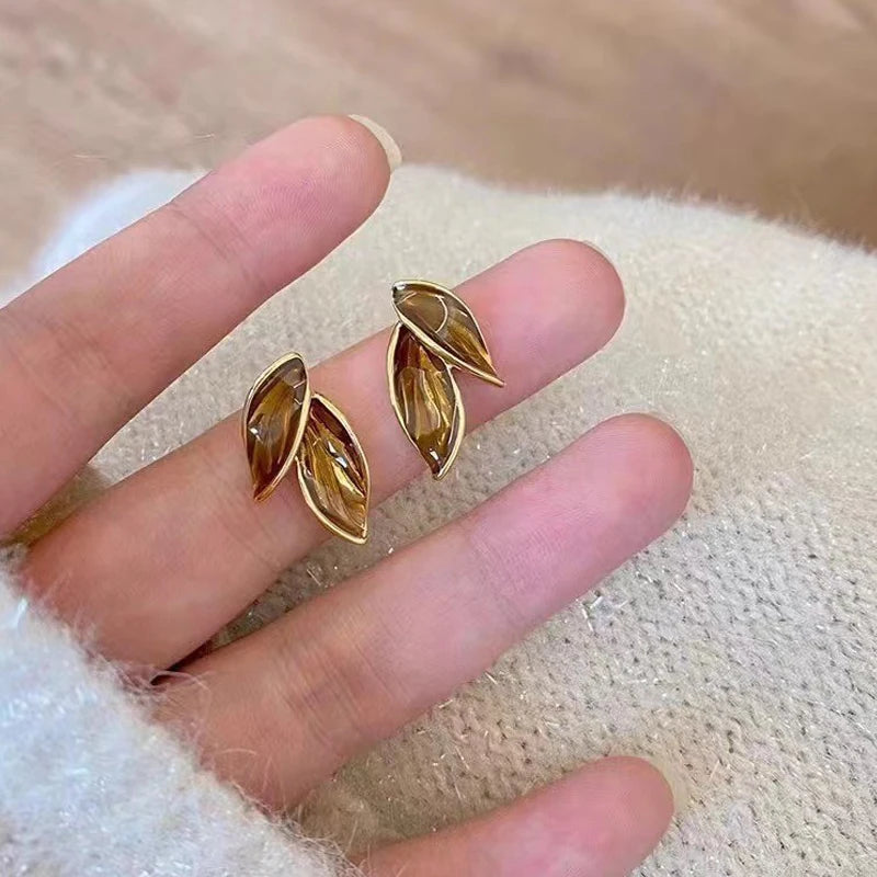 LATS New Korean Arrival Metal Trendy Fresh Lovely Sweet Gray Leaf Stud Earrings for Women 2024 Fashion Jewelry Gifts