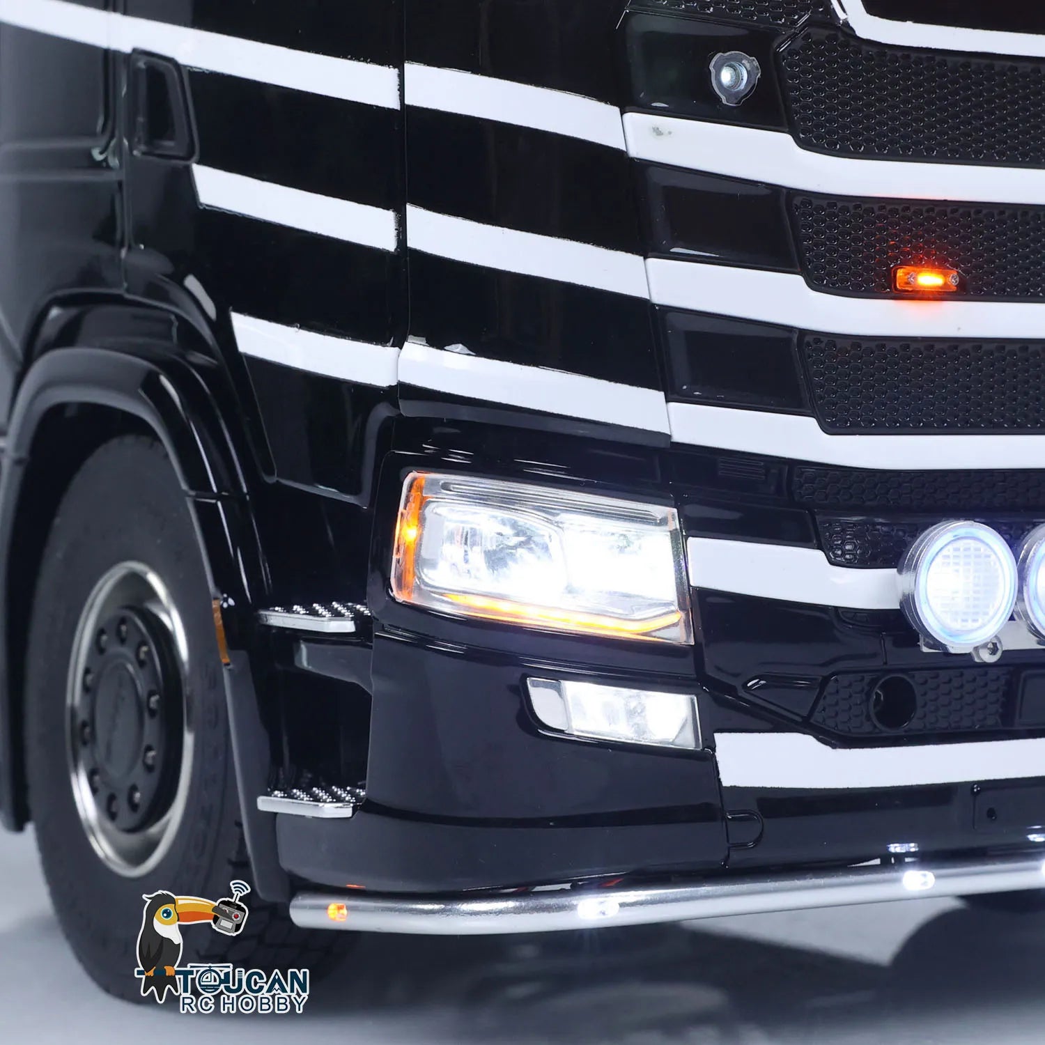 New Unitru 05 770S 1/14 DIY RTR RC Tractor Truck 4x4 Metal Chassis 3Speed ​​Gearbox Remoted Lorry Car Smoke Light Sound ST8 Toy