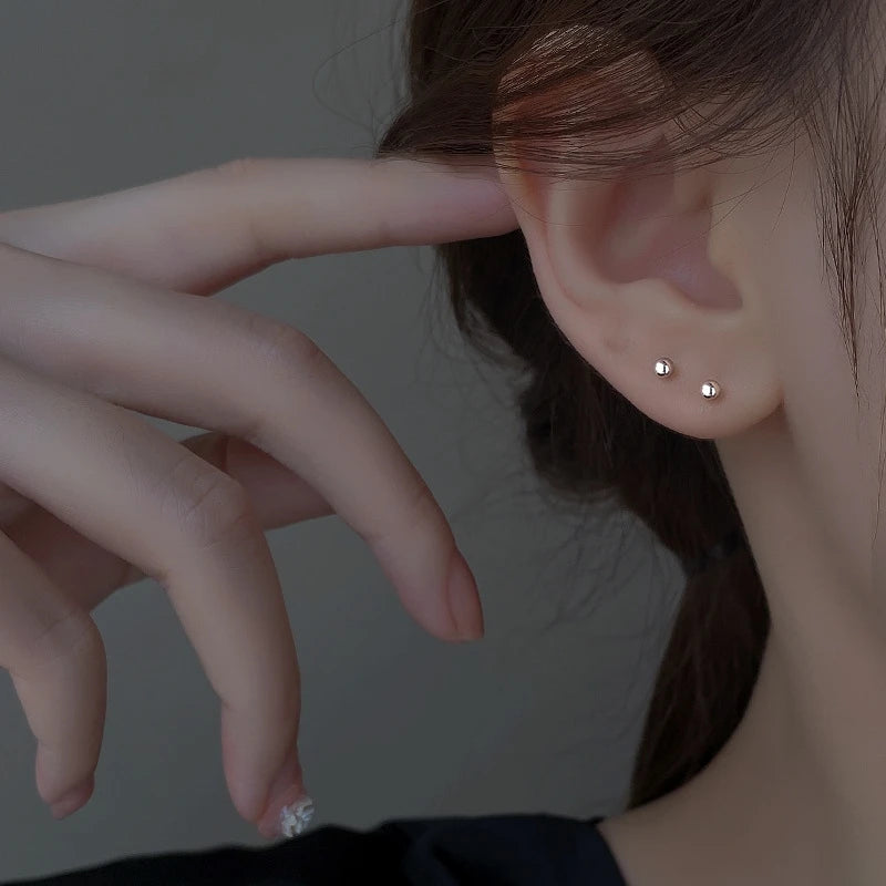 LATS New Korean Arrival Metal Trendy Fresh Lovely Sweet Gray Leaf Stud Earrings for Women 2024 Fashion Jewelry Gifts